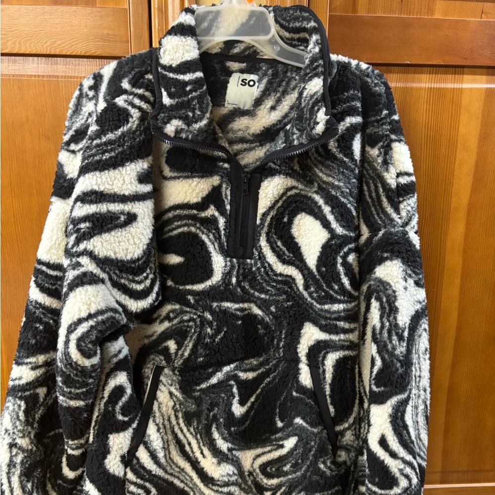 New, SO pullover jacket, size large.